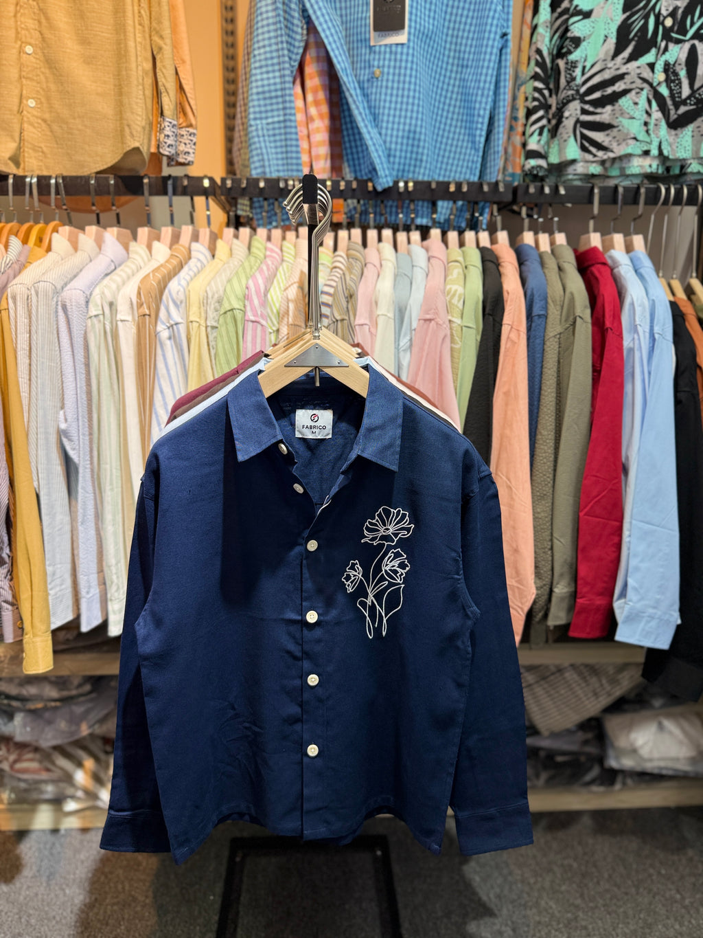 NEVY | EMBROIDERY work BOXY Shirt