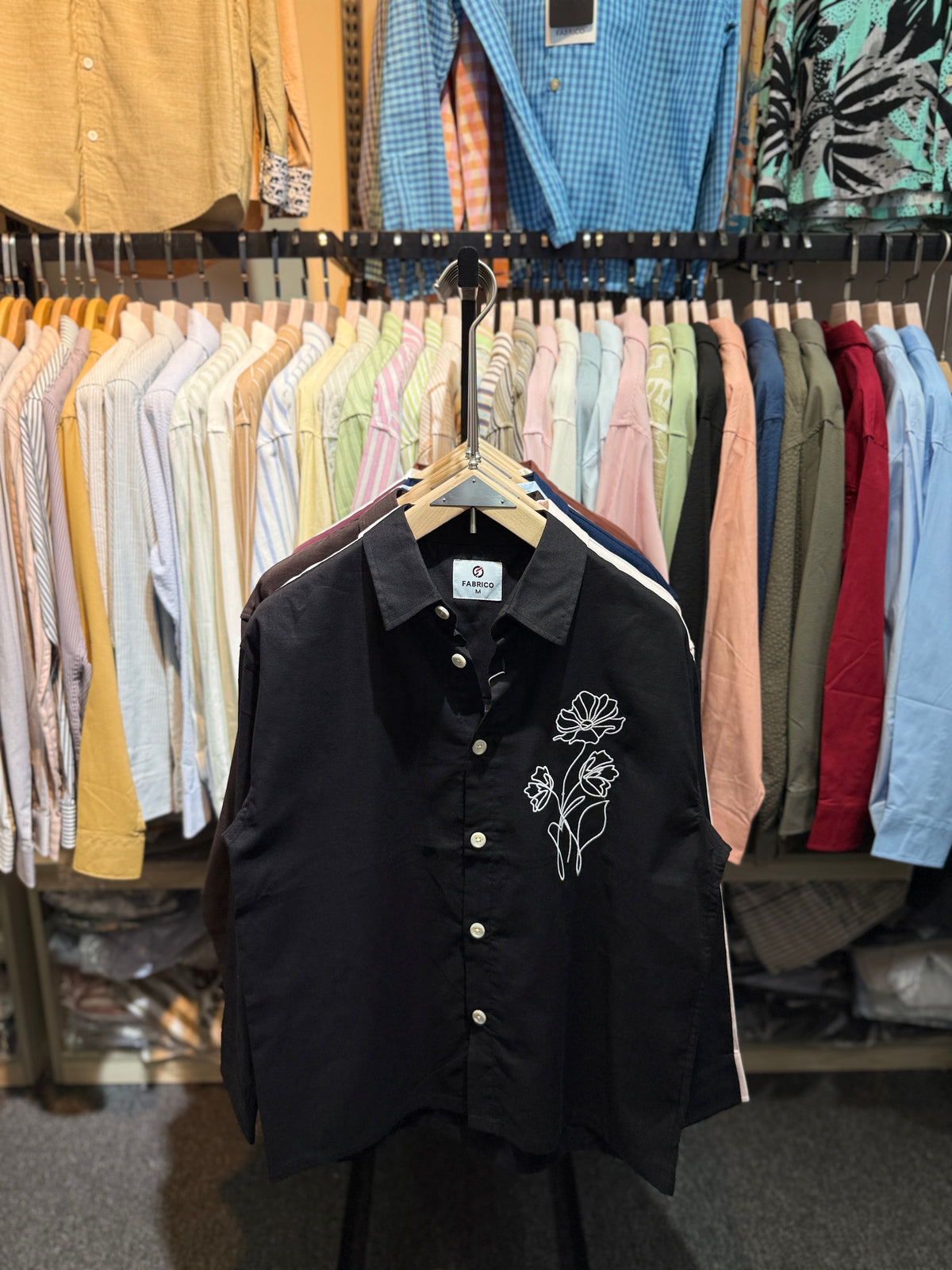 BLACK | EMBROIDERY work BOXY Shirt