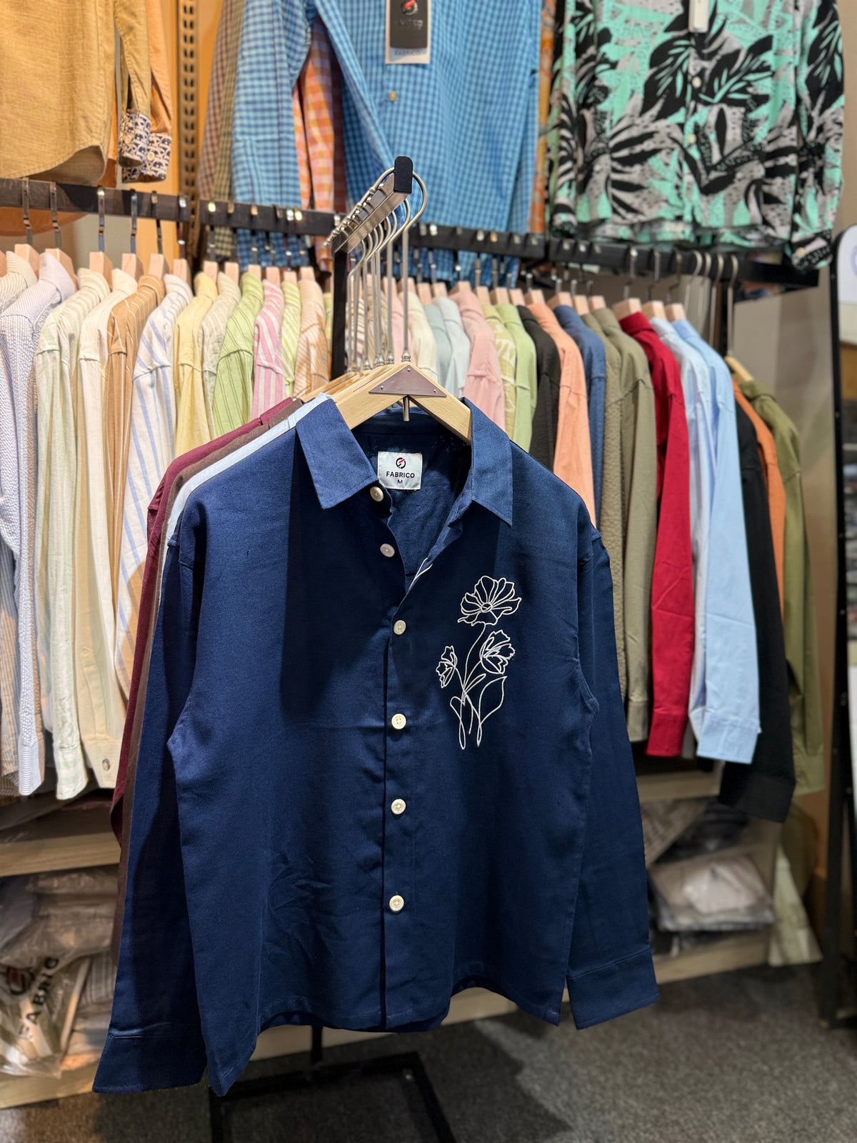 NEVY | EMBROIDERY work BOXY Shirt