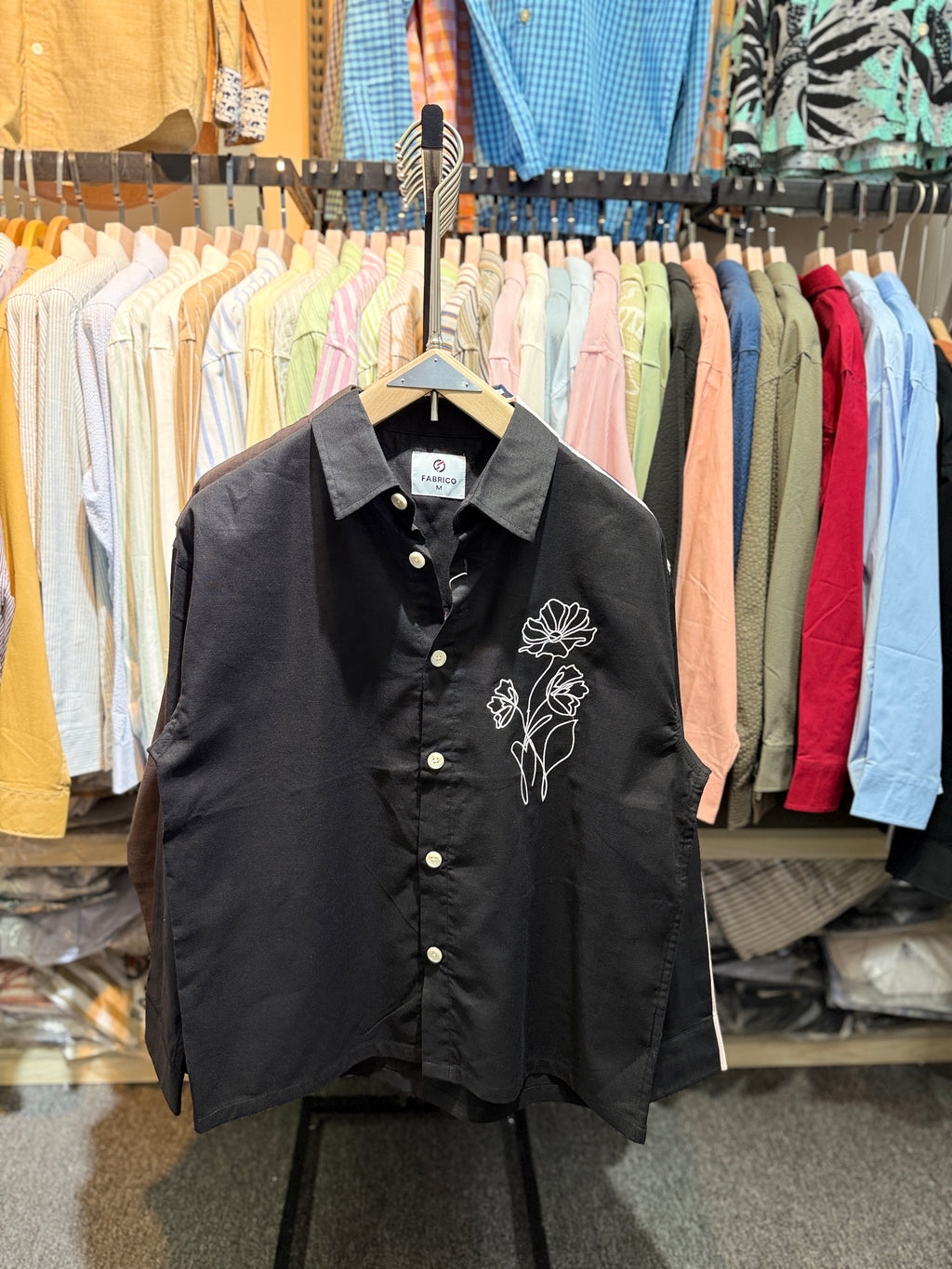 BLACK | EMBROIDERY work BOXY Shirt